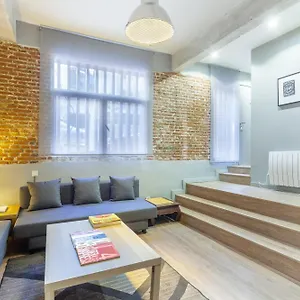 Mit House Auditorio En Apartamento Madrid